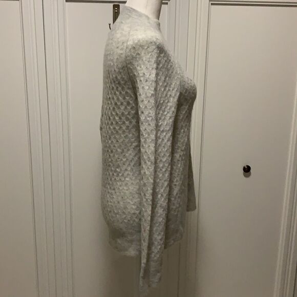 Loft Gray Long Sleeve Sweater Size S - Picture 3 of 10